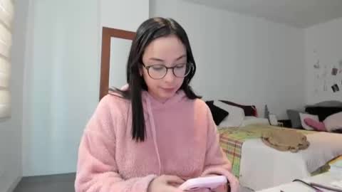 Sofia online show from February 12, 7:35 pm