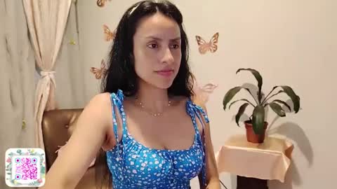 Sofi Bella online show from October 3, 5:10 pm