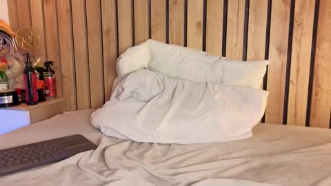 Sofie online show from March 6, 10:53 pm