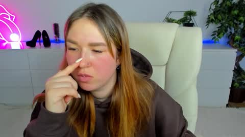 sofii_darling online show from February 25, 5:49 pm