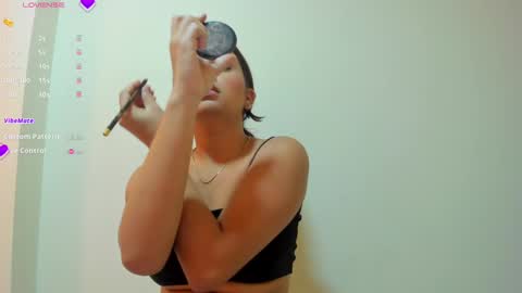   online show from March 5, 6:12 pm