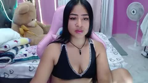 sofia Dreams online show from November 29, 8:05 pm