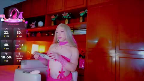 Snapshot of sofiiboniita_ chatting on March 6, 3:46 am Sofa bonita online show from March 6, 3:46 am