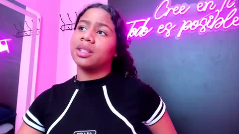 sofiifox online show from March 5, 7:38 pm