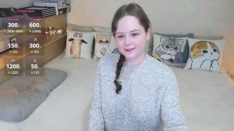 Mia online show from September 25, 8:05 pm