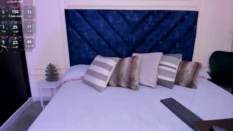 Marcela online show from October 22, 2:15 am