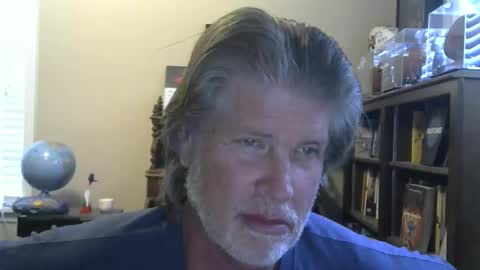 Brett online show from April 15, 9:15 pm