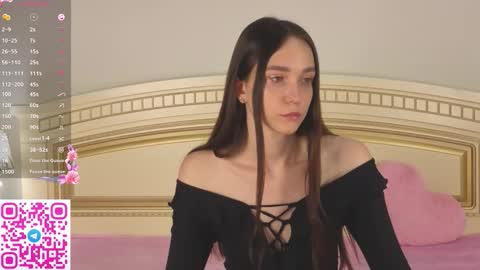 Elly online show from October 25, 7:30 am