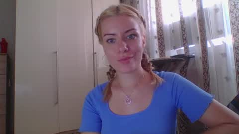 softy_aura online show from August 5, 12:13 pm