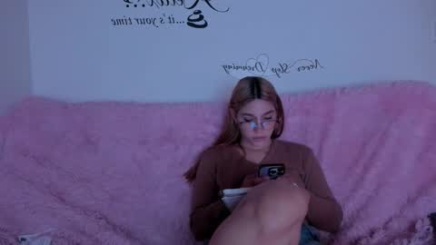 Sofy online show from March 6, 3:33 pm