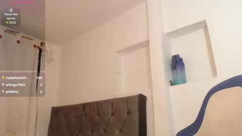 Sophia Davis online show from October 22, 4:08 pm