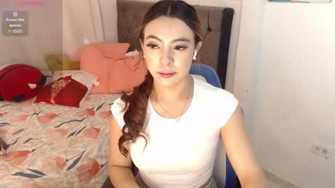 Sophia Davis online show from October 13, 3:03 pm