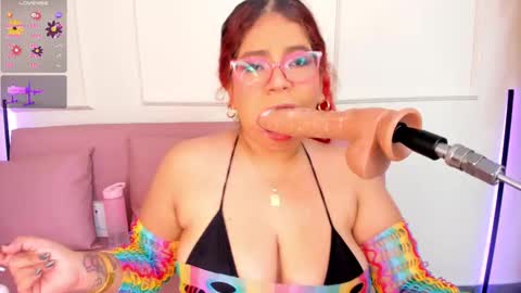 Snapshot of sol_angell chatting on February 13, 3:14 pm Sol Angel online show from February 13, 3:14 pm