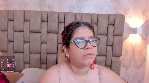 Snapshot of sol_angell chatting on March 7, 12:01 pm Sol Angel online show from March 7, 12:01 pm