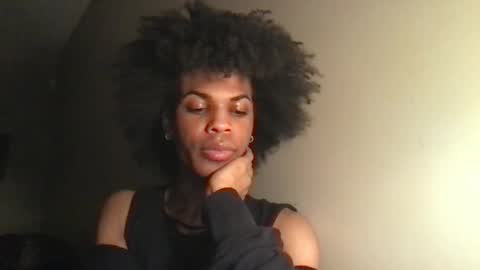 SolaceEve online show from November 6, 1:30 am