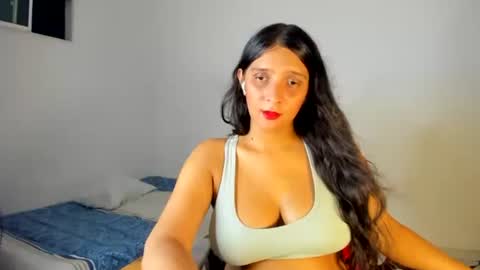 Moonie  online show from October 10, 5:13 am