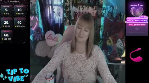 solesticia online show from February 17, 10:05 pm