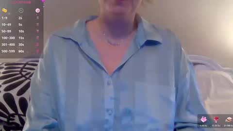 solesticia online show from October 20, 12:10 pm