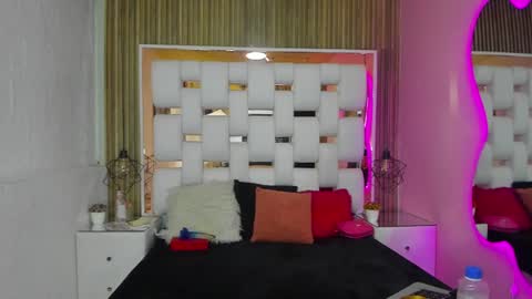 Sol Evans online show from March 1, 10:53 pm