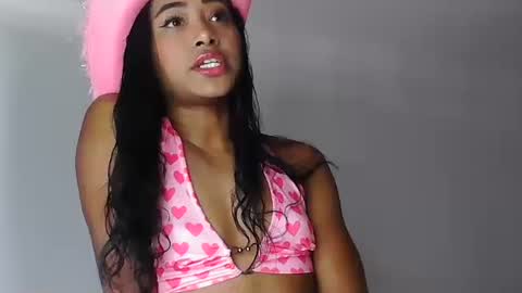 Soleyma online show from October 2, 1:32 pm