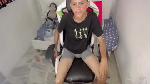 ESTEBAN online show from May 12, 11:03 pm