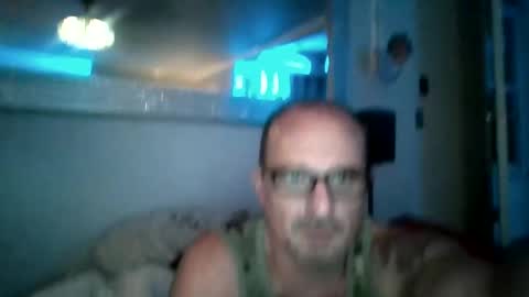 Someoneprettycooldetroit online show from September 22, 1:53 am