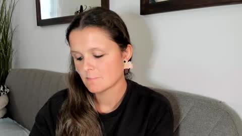 SomeonesDay online show from September 17, 7:01 am