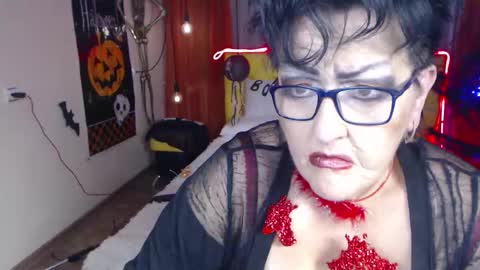 sondrariddle online show from October 26, 1:17 am