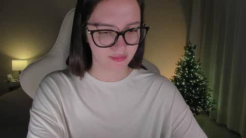 Snapshot of sonia_moon_ chatting on December 28, 4:19 am sonia_moon_ online show from December 28, 4:19 am