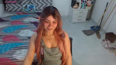 sonialatin69 online show from October 24, 1:45 pm