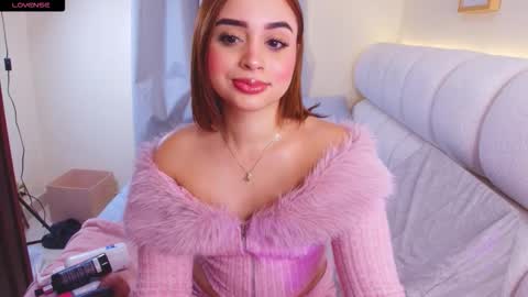 Sophia Roy online show from February 27, 3:15 pm