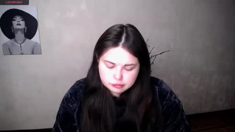 sophia__olsen online show from September 30, 5:40 am