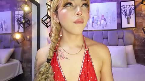 Sophia online show from November 27, 1:52 pm