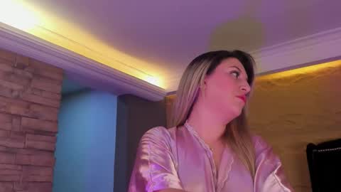 Sophia online show from November 19, 12:04 pm