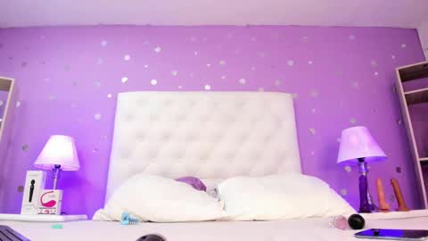 Sophia  online show from November 18, 6:44 pm