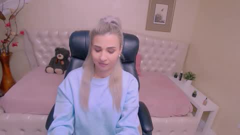 sophia smith4146 online show from January 11, 12:44 pm