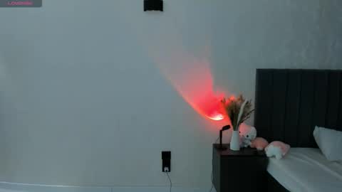 QUEEN OF SQUIRT online show from February 16, 4:43 am