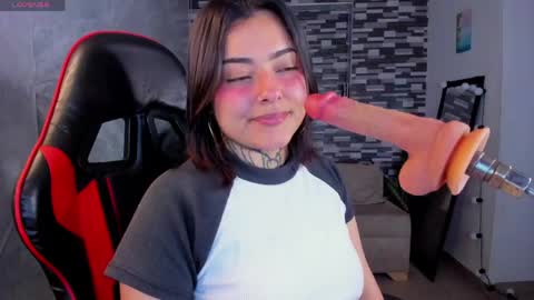 Sophia online show from April 29, 5:30 pm