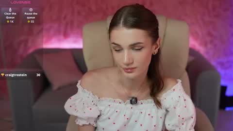 Sophia online show from June 25, 7:08 pm
