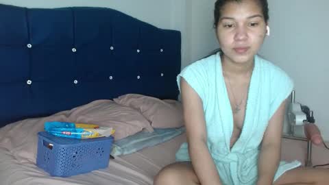 Sophia Bedford online show from December 10, 2:39 pm