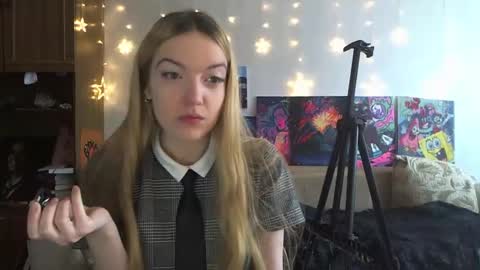 SophiaSonata online show from February 11, 8:48 am