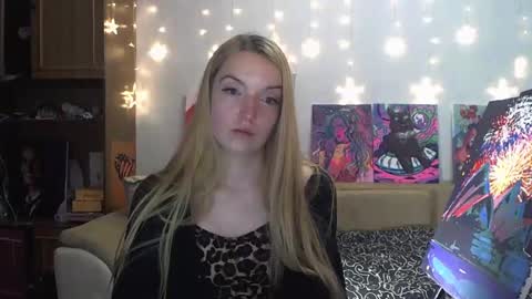 SophiaSonata online show from December 14, 2:44 am