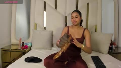 sophiasummer_ online show from February 23, 3:58 pm