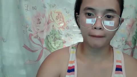 sophie_193 online show from March 25, 4:19 am