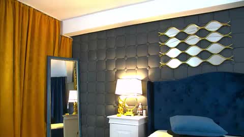 sophie__hill online show from January 10, 6:08 am