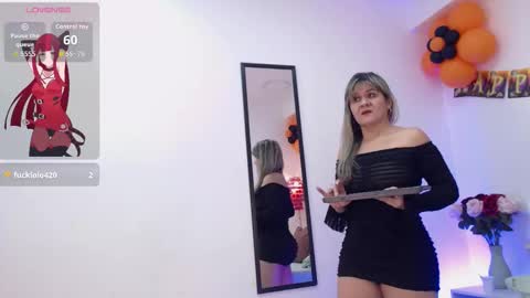 Sophie online show from October 15, 9:59 pm