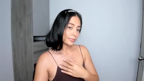 Snapshot of sophie_foxxx chatting on February 25, 11:59 pm Sophie online show from February 25, 11:59 pm