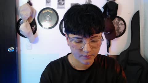 sophie_ross1 online show from April 16, 2:00 am