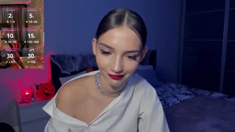 Sophie online show from October 30, 2:28 pm