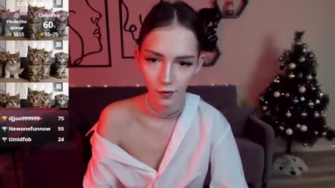 Sophie online show from December 27, 1:22 am